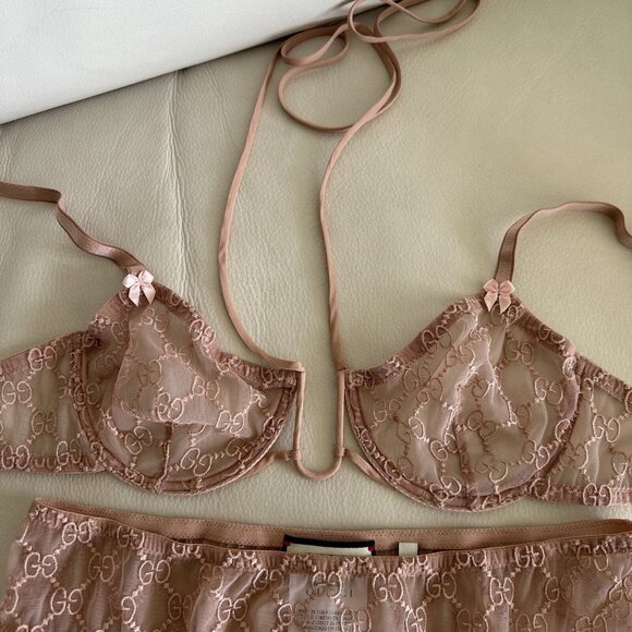 NWT GUCCI LINGERIE SET PINK GG TULLE LACE BOWS NECK AROUND HALTER BRA SET - Picture 5 of 10